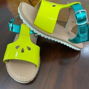 Cat and Jack sandals size 7. Toddler girls